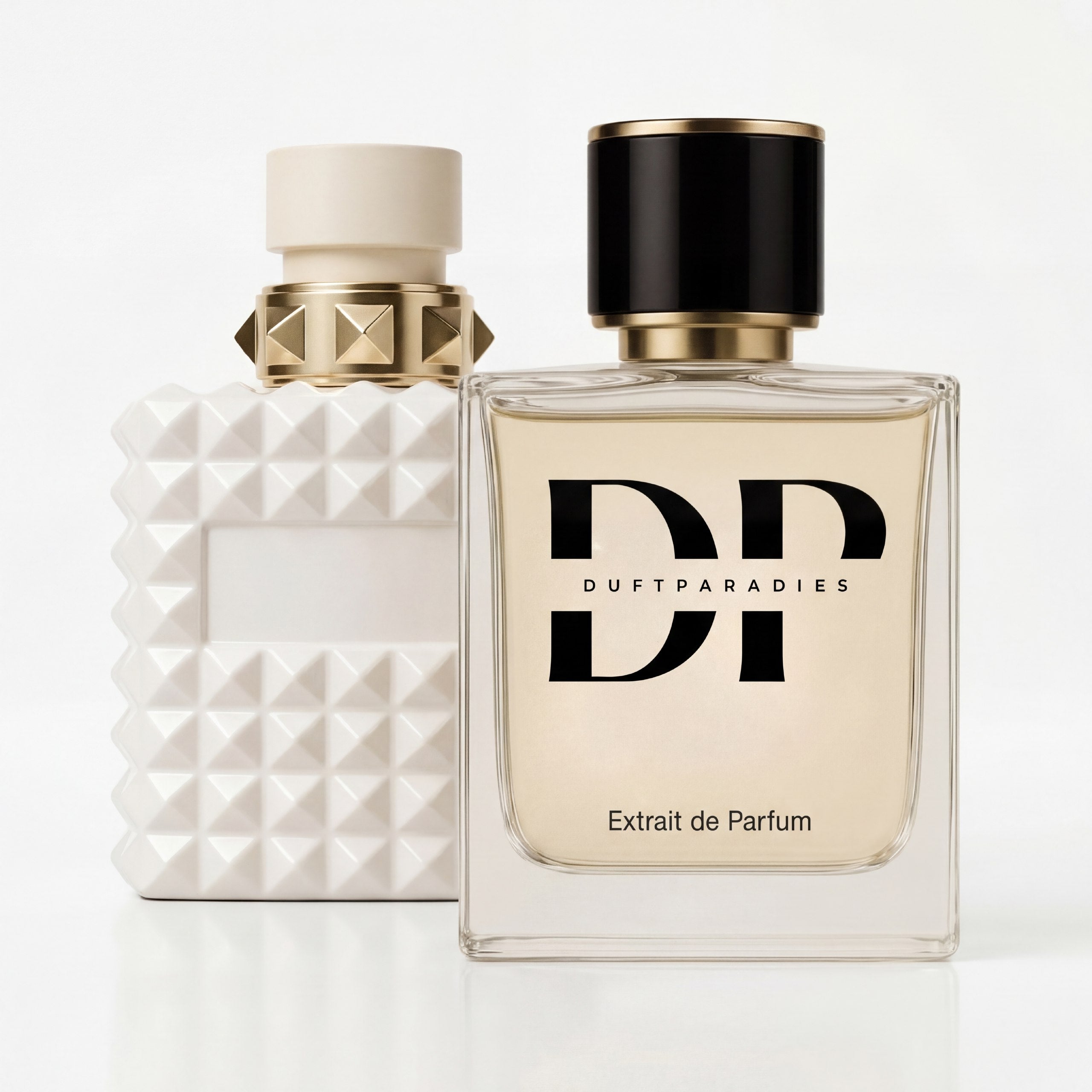 Hellbeige W209 Born in Ivory Duftparadies Parfümflasche mit goldener Kappe vor weißem Hintergrund